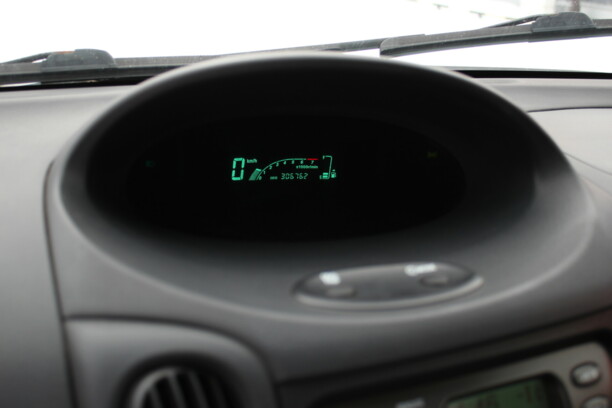 Toyota Yaris Verso, 2004 г.