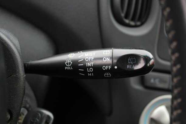 Toyota Yaris Verso, 2004 г.