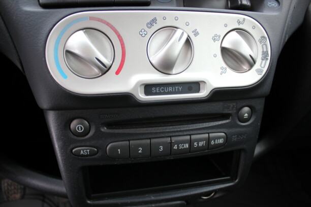 Toyota Yaris Verso, 2004 г.