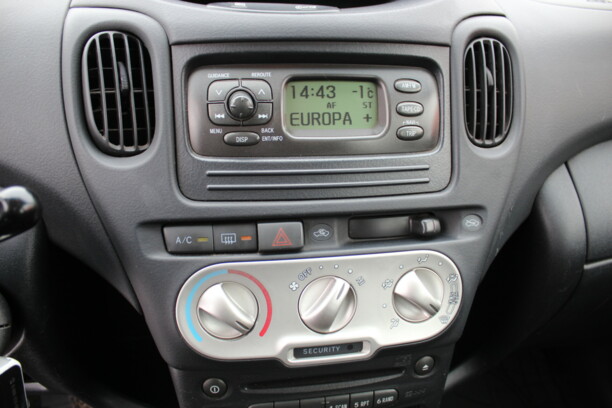 Toyota Yaris Verso, 2004 г.