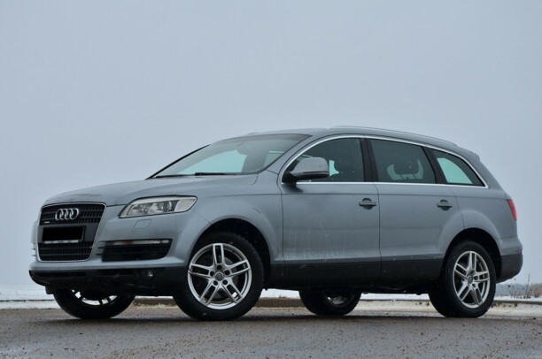 Audi Q7 4L, 7 мест, 2007 г.