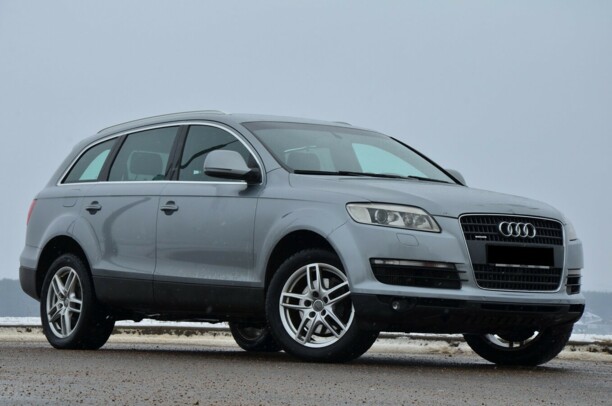 Audi Q7 4L, 7 мест, 2007 г.
