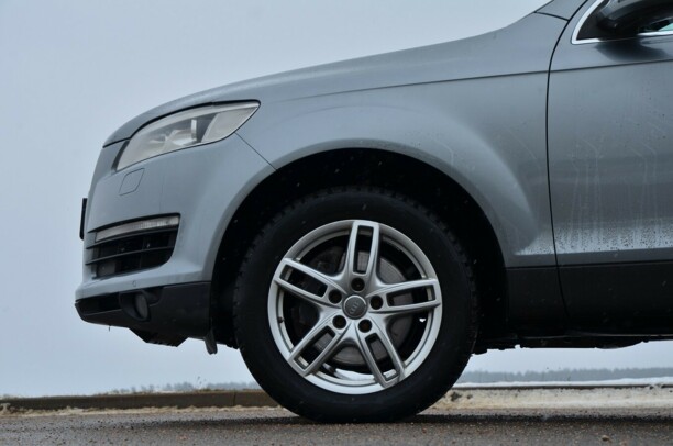 Audi Q7 4L, 7 мест, 2007 г.