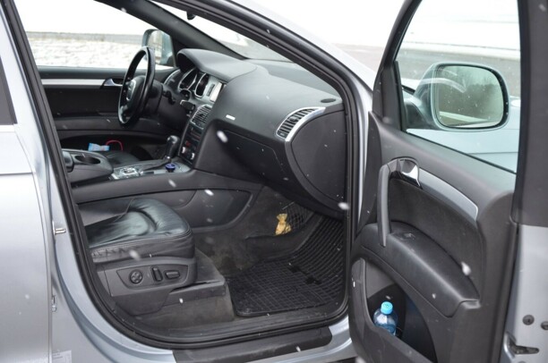 Audi Q7 4L, 7 мест, 2007 г.