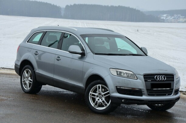 Audi Q7 4L, 7 мест, 2007 г.