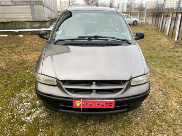 Dodge Caravan III, 7 мест, 1998 г.