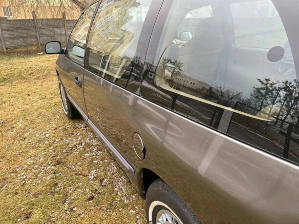 Dodge Caravan III, 7 мест, 1998 г.