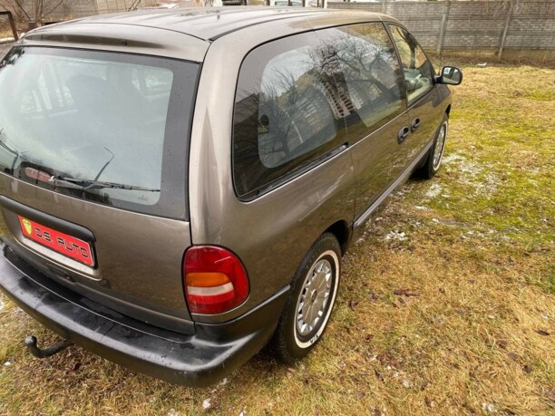 Dodge Caravan III, 7 мест, 1998 г.