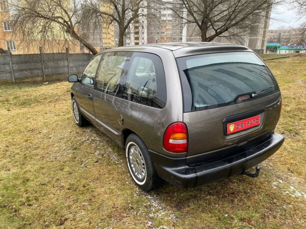 Dodge Caravan III, 7 мест, 1998 г.