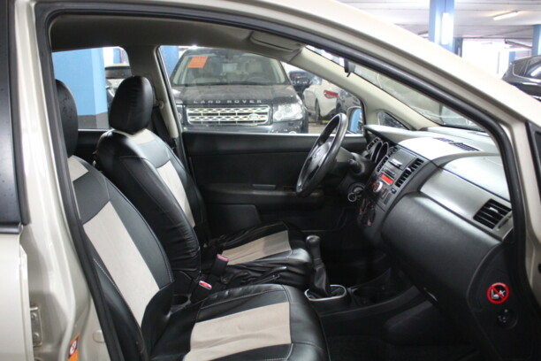 Nissan Tiida I (C11) · Рестайлинг, 2012 г.