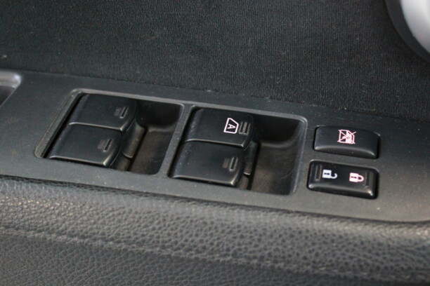 Nissan Tiida I (C11) · Рестайлинг, 2012 г.