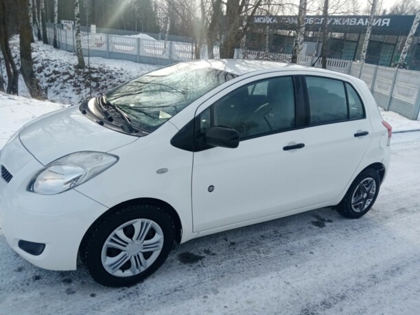 Toyota Yaris II (XP9), 2009 г.