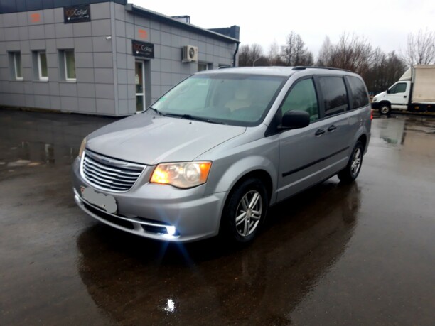 Dodge Grand Caravan V, 7 мест, 2013 г.