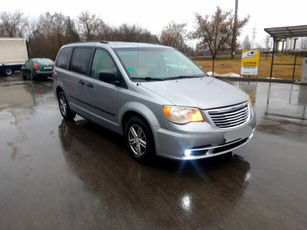 Dodge Grand Caravan V, 7 мест, 2013 г.