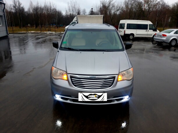 Dodge Grand Caravan V, 7 мест, 2013 г.