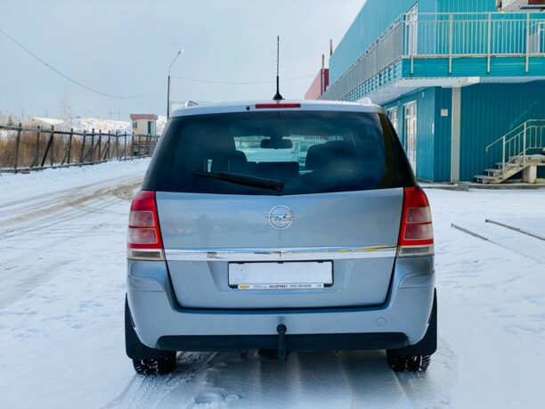 Opel Zafira B · Рестайлинг, 7 мест, 2009 г.