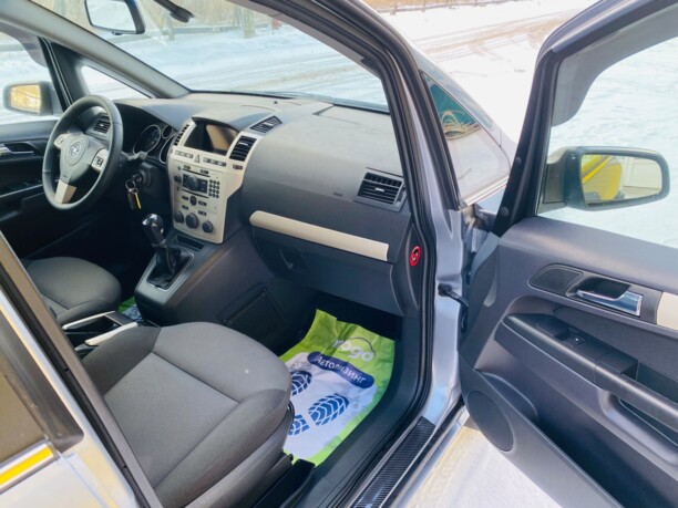 Opel Zafira B · Рестайлинг, 7 мест, 2009 г.