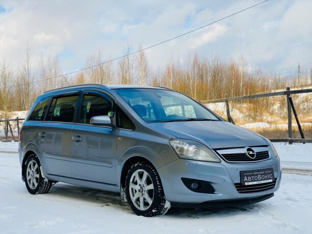 Opel Zafira B · Рестайлинг, 7 мест, 2009 г.