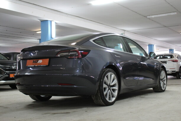 Tesla Model 3, 2018 г.