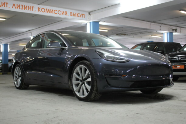 Tesla Model 3, 2018 г.