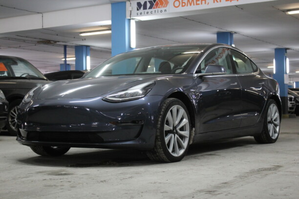 Tesla Model 3, 2018 г.