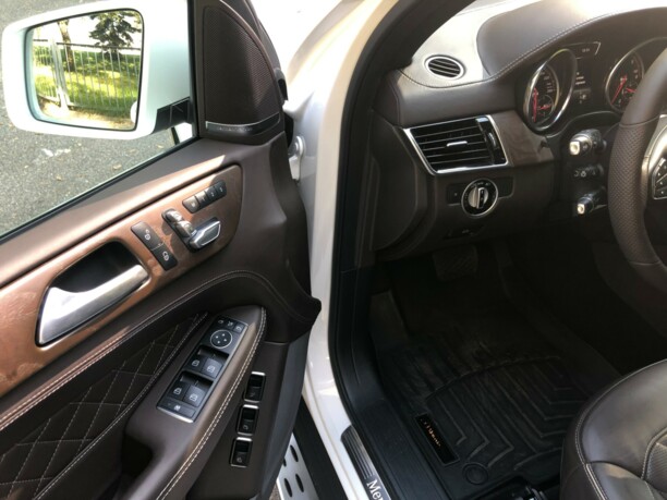 Mercedes-Benz GLS X166, 7 мест, 2017 г.