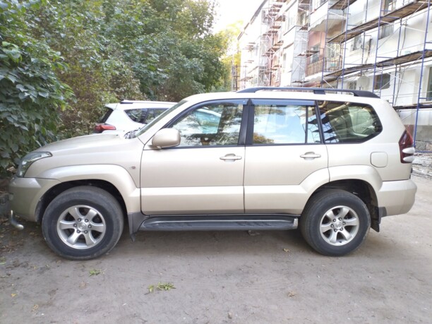 Toyota Land Cruiser Prado J120, 7 мест, 2005 г.
