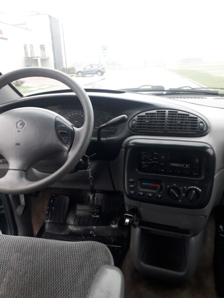 Dodge Caravan III, 7 мест, 1998 г.