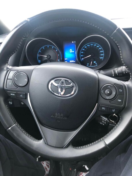 Toyota Auris II (E180) · Рестайлинг, 2016 г.
