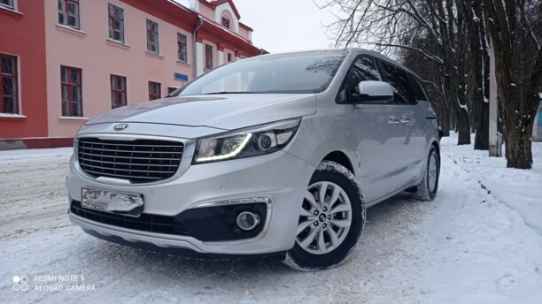 Kia Carnival III, 7 мест, 2017 г.