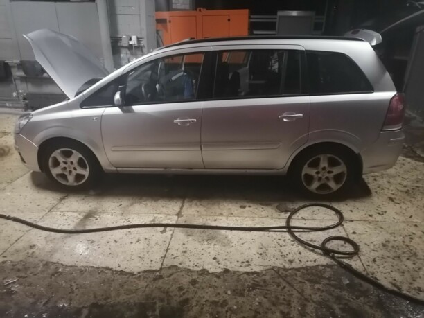 Opel Zafira B, 7 мест, 2007 г.