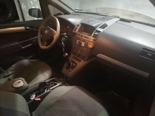 Opel Zafira B, 7 мест, 2007 г.