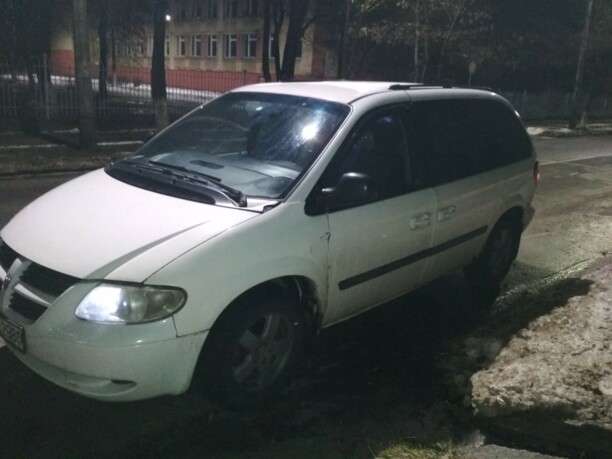 Dodge Caravan IV, 7 мест, 2005 г.