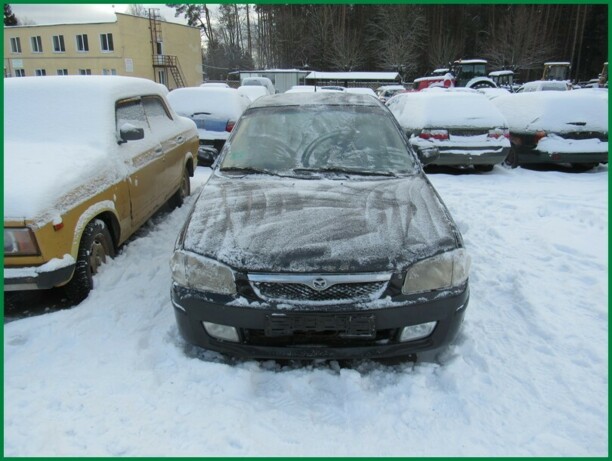 Mazda 323F, 1998 г.