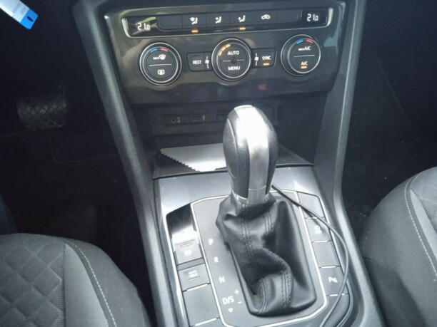 Volkswagen Tiguan II, 2017 г.