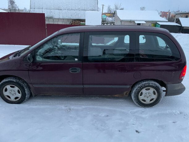 Dodge Caravan III, 7 мест, 1998 г.