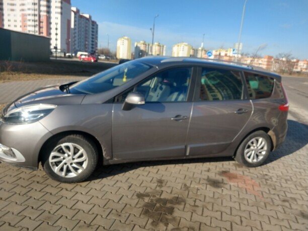 Renault Grand Scenic III · 2-й рестайлинг, 7 мест, 2014 г.