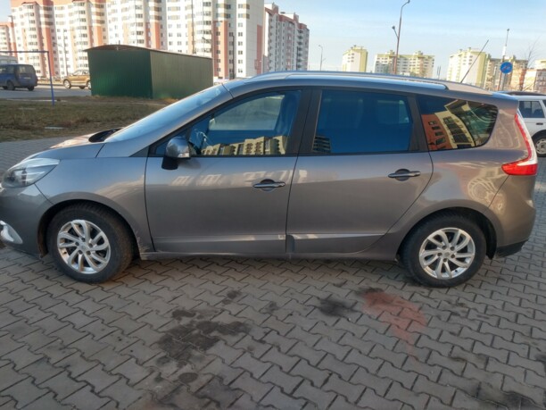 Renault Grand Scenic III · 2-й рестайлинг, 7 мест, 2014 г.