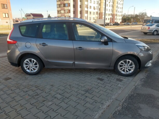 Renault Grand Scenic III · 2-й рестайлинг, 7 мест, 2014 г.