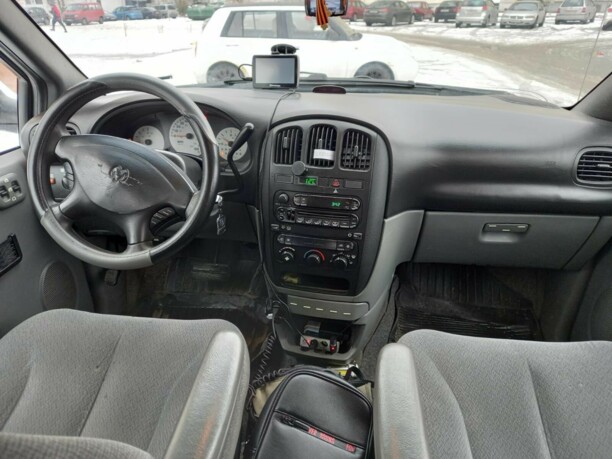 Dodge Caravan IV, 7 мест, 2004 г.