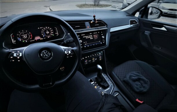 Volkswagen Tiguan II, 2019 г.