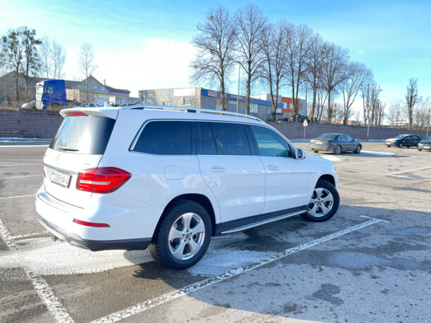 Mercedes-Benz GLS X166, 7 мест, 2017 г.