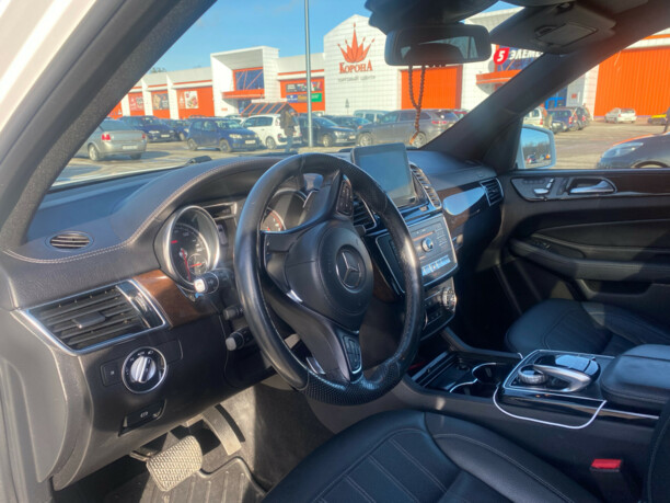 Mercedes-Benz GLS X166, 7 мест, 2017 г.