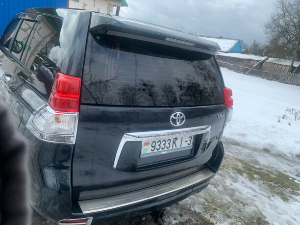 Toyota Land Cruiser Prado J150, 7 мест, 2011 г.