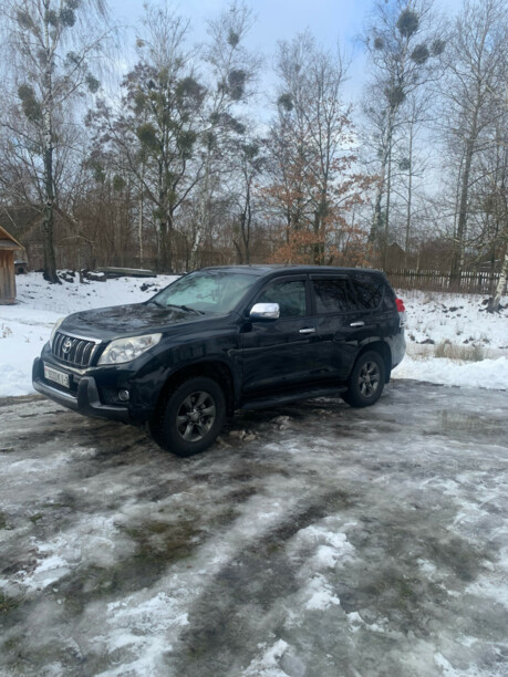 Toyota Land Cruiser Prado J150, 7 мест, 2011 г.