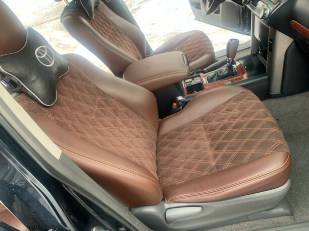 Toyota Land Cruiser Prado J150, 7 мест, 2011 г.