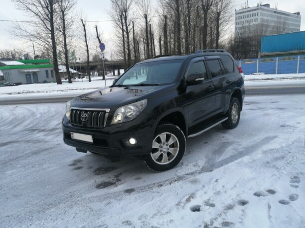 Toyota Land Cruiser Prado J150, 7 мест, 2010 г.