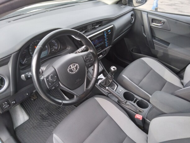 Toyota Auris II (E180) · Рестайлинг, 2016 г.