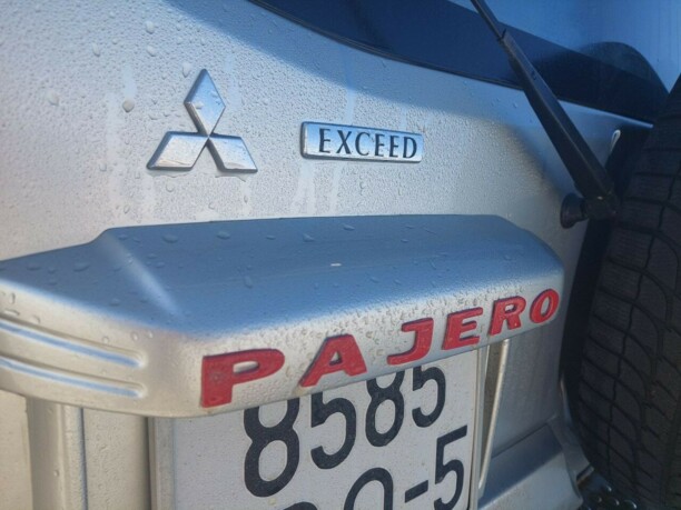Mitsubishi Pajero III, 7 мест, 2000 г.
