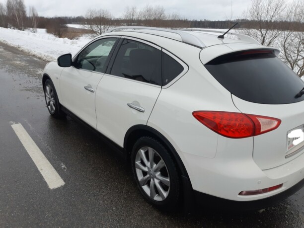 Infiniti EX, 2010 г.